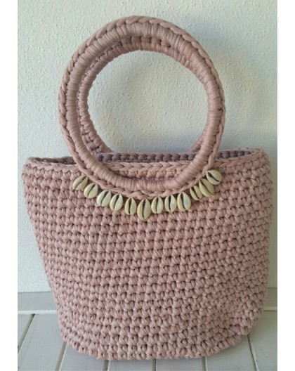 BOLSO DE TRAPILLO Y CONCHAS